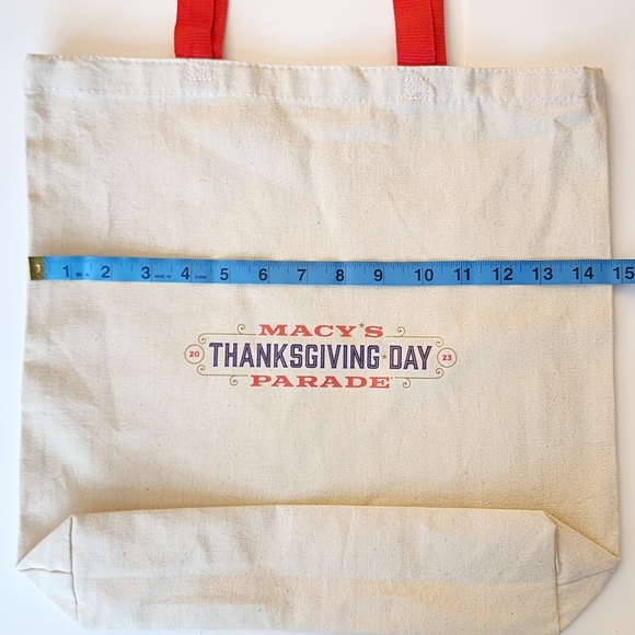 2023 Macy's Thanksgiving Day Parade Swag Bag 2 Piece Set - Picture 8 of 11